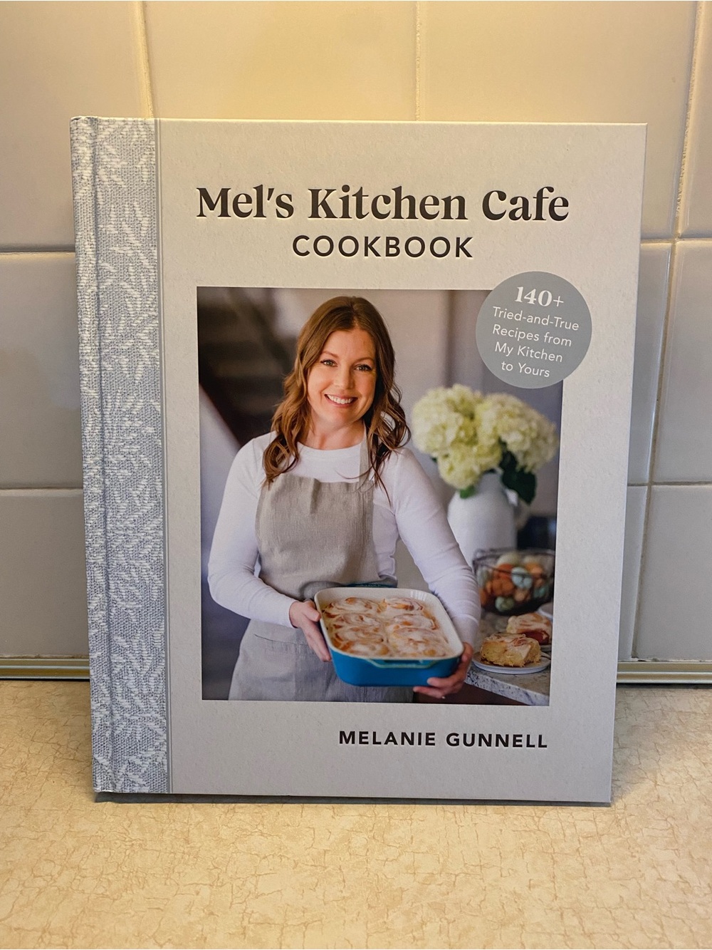 Mel's Kitchen Cafe Cookbook- Like New